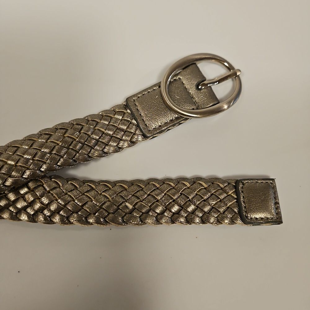 Metalic Silver Woven Leather Vintage Belt waist 30"-38"